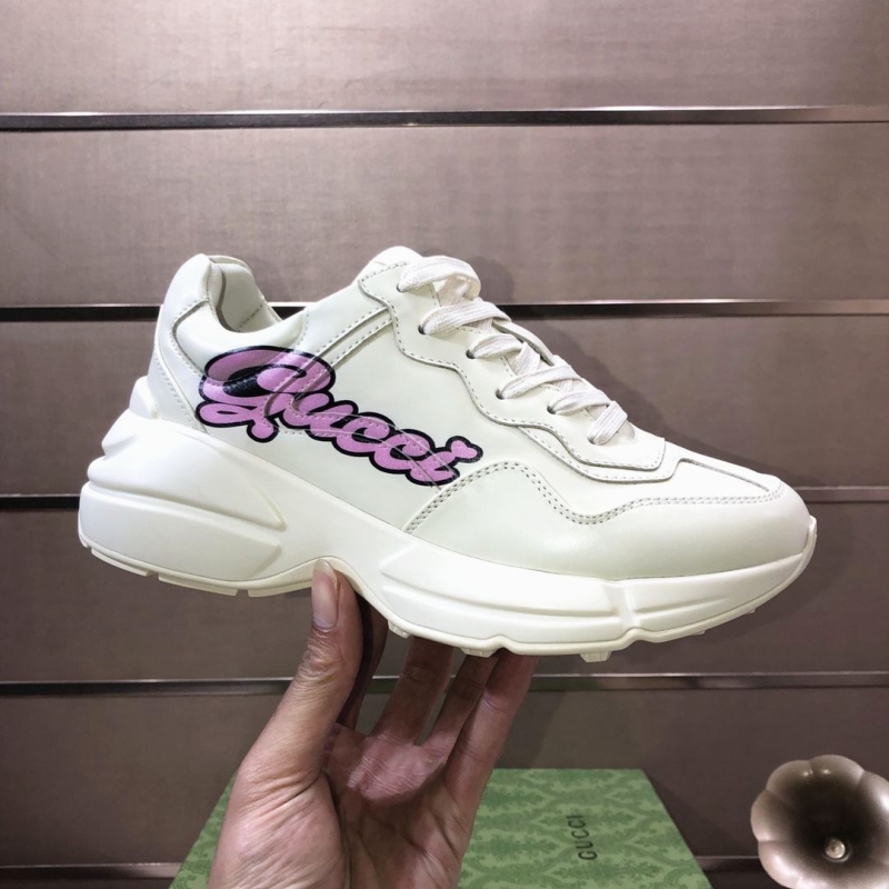G*u*i casual shoes